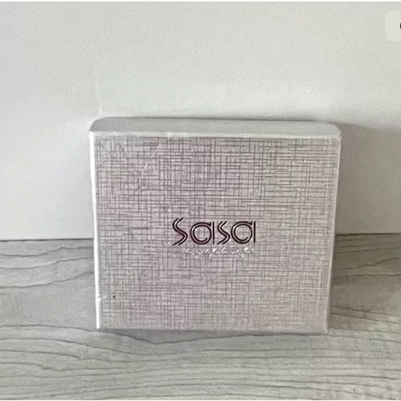 SASA Making Life Beautiful Compact Pocket Mirror - Picture 6 of 6